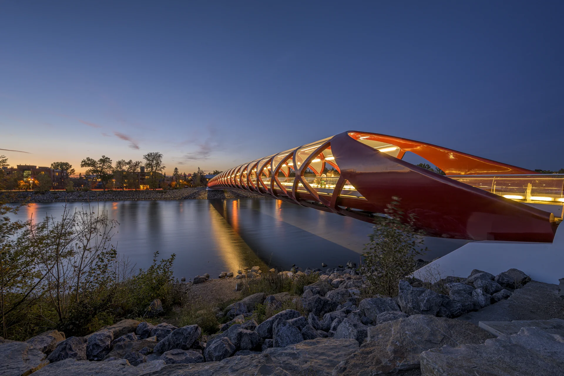 Stress-free,fast, and simple moves for families and businesses in Calgary, AB