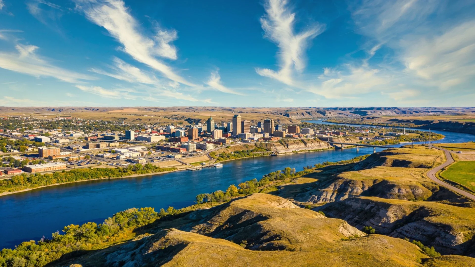 We make moving fast, stress-free, and simple for families and businesses in Medicine Hat, AB